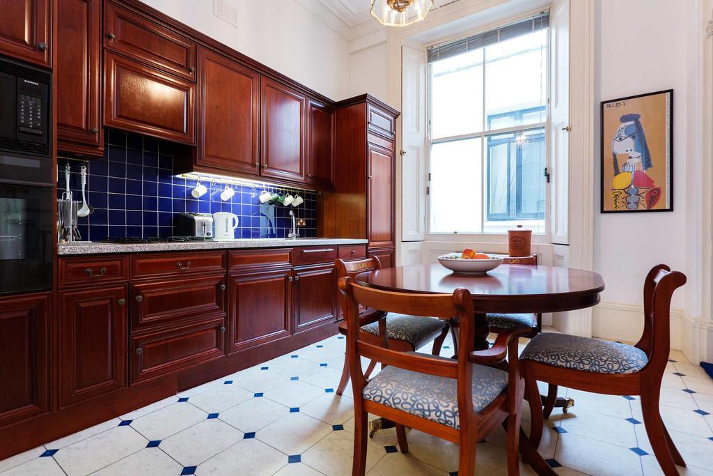Veeve - Queen'S Gardens Flat London Værelse billede